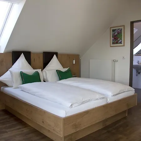Sperlhof Guest house *